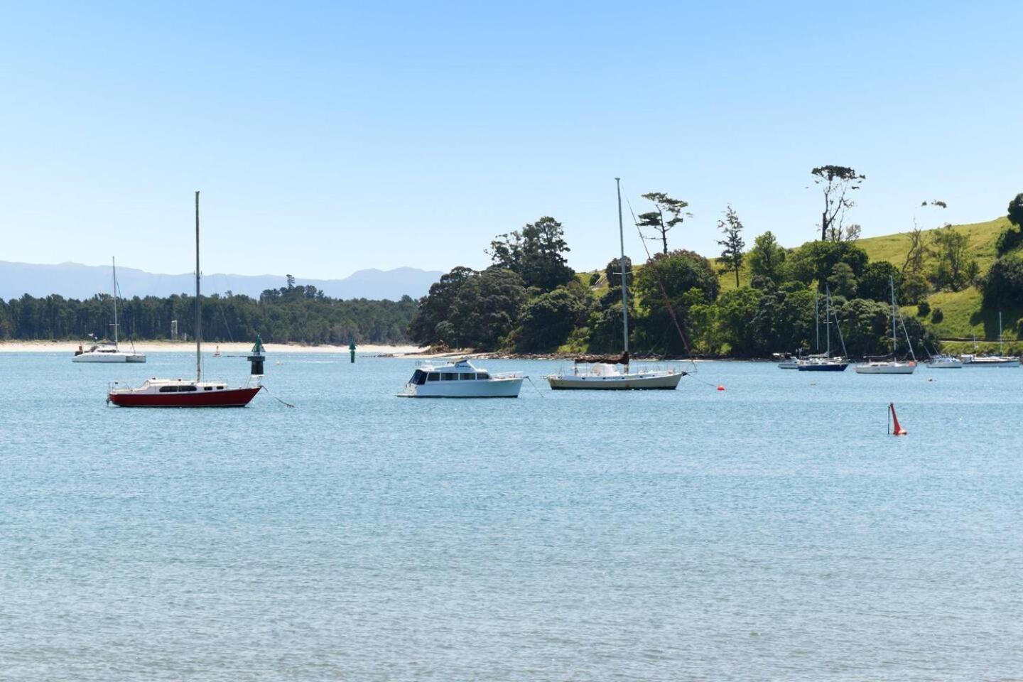Oceanside Bliss - Absolute Beachfront - Uninterrupted Ocean Views With Pool Mount Maunganui Eksteriør bilde