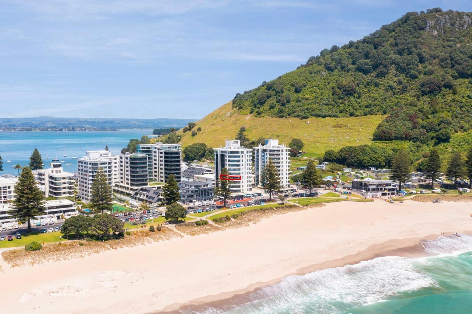 Oceanside Bliss - Absolute Beachfront - Uninterrupted Ocean Views With Pool Leilighet Mount Maunganui Eksteriør bilde